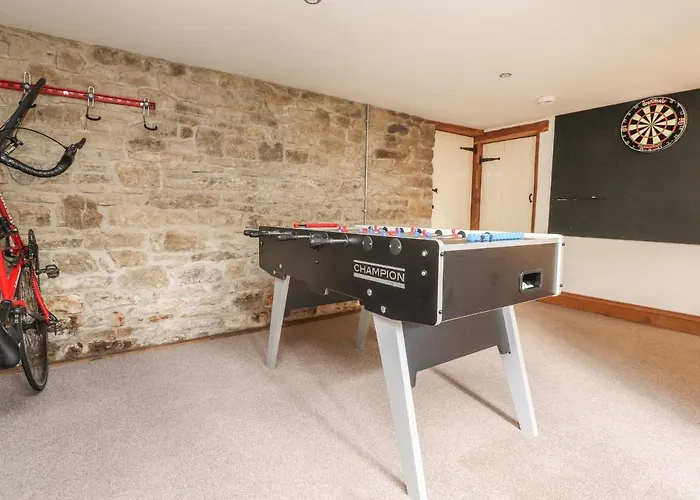 Castlewood * Skipton